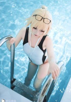 bbw撒尿间谍女厕hd
