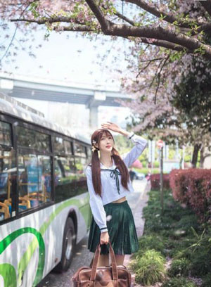 泡芙小姐