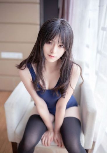《女教师》