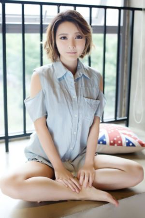 午夜裸体性播放