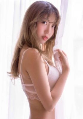 年轻的小婊2中文版